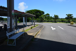 路線バス・空港リムジン・南種子中学校スクールバスのバス停「公立病院前」