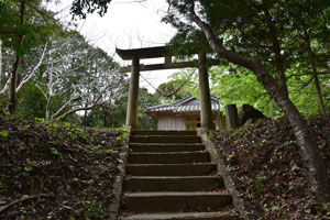 桜園神社入口階段
