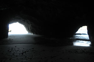 千座の岩屋2010年10月11日洞穴