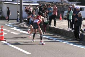 3��ԕ􏬊w�Z�O�̒��p�_