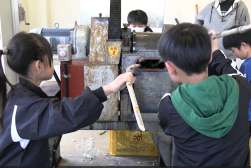 ���т������