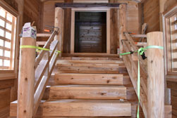 神殿へ通じる階段