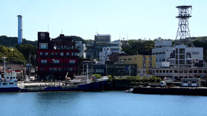 西之表旧港あらきホテル前及び重油貨物船風景写真2019年4月18日
