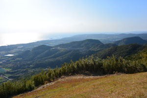 天女ヶ倉の頂上からやや南寄りを撮影した風景写真