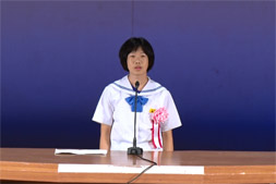 種子島中学校2年�M上愛佳さんの発表