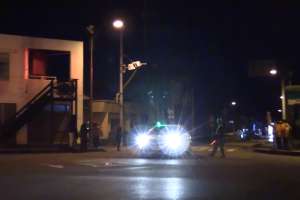 �ߌ�11��2������̏㒆�����_�M���@����]������