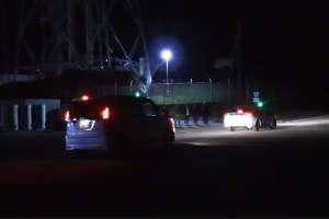 1�i�ڃ��P�b�g�@�̃R���e�i��ύڂ�����^�g���[���[