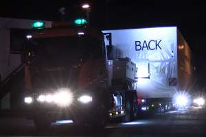 �t�F�A�����O��ύڂ�����^�g���[���[���ʉ�