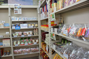 種子島、屋久島の特産品の販売コーナー